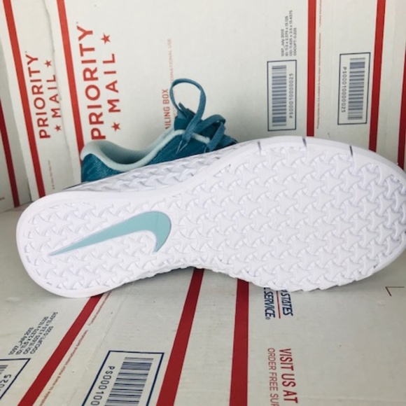 Nike Womens Metcon 3 Cross Training 849807-400 - Picture 6 of 6